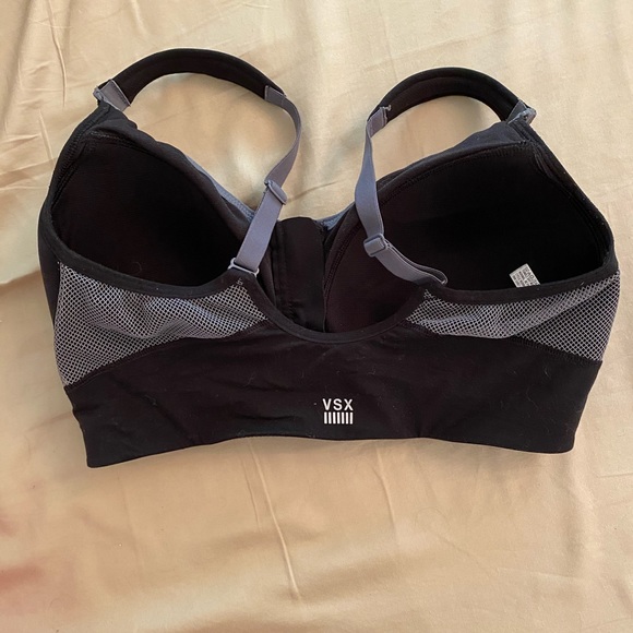 Victoria’s Secret sports bra - Picture 3 of 4